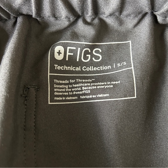 FIGS technical collection scrub pants men’s size small
Black - Picture 10 of 11
